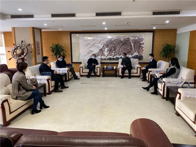 陳鴻云帶隊(duì)赴省中信銀行、農(nóng)發(fā)行走訪對(duì)接