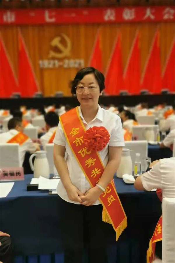 全市優(yōu)秀黨務(wù)工作者涂春珍：巾幗何須讓須眉，敢同日月爭(zhēng)光輝