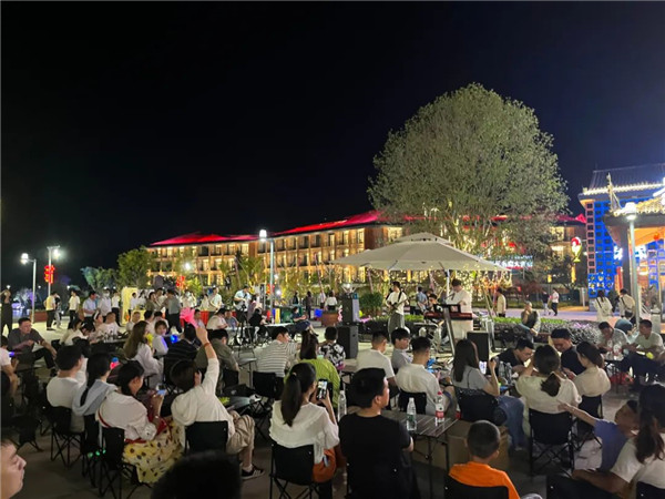 興商貿(mào) 促消費(fèi) 惠民生！景德鎮(zhèn)這里的夜市很火爆！