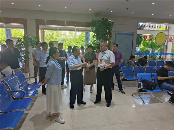 市政協(xié)開展“加快旅游集散體系建設(shè)，助力夜經(jīng)濟(jì)高質(zhì)量發(fā)展”專題調(diào)研